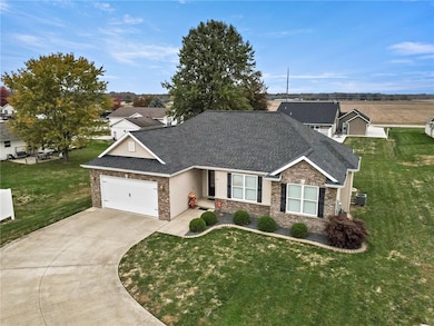 708 Shiloh Place, Effingham, IL 62401 - photo 5