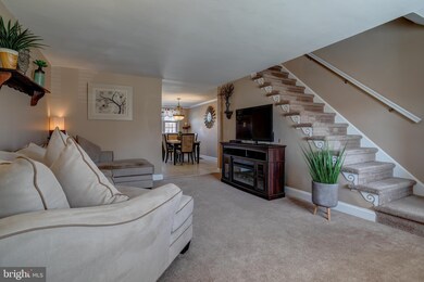 1068 Oakwood Dr, Glenolden, PA 19036 - photo 7