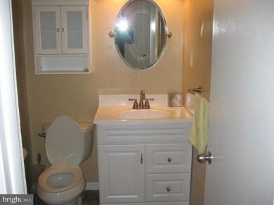 3215 Canterbury Ln, Fallston, MD 21047 - photo 4