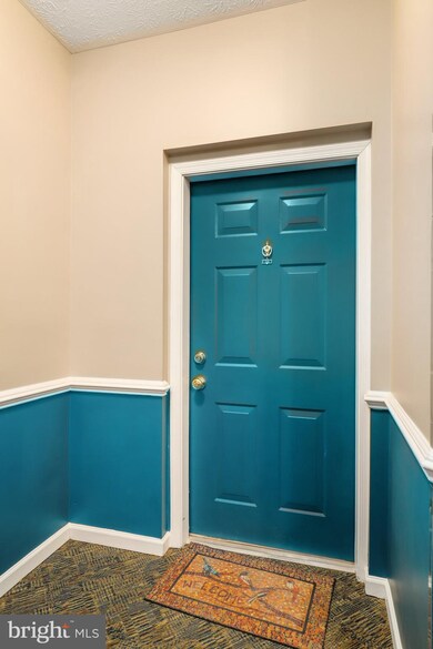 2495 Amber Orchard Ct E, Odenton, MD 21113 - photo 2