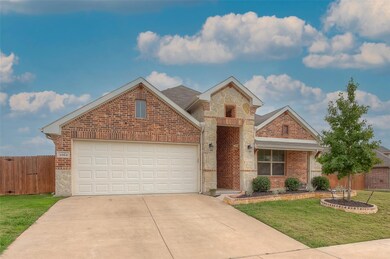 2561 Weatherford Heights Dr, Weatherford, TX 76087 - photo 3