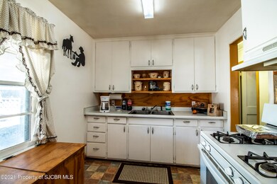1207 N 1st St, Bloomfield, NM 87413 - photo 6