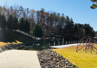 Walk down from this lot to the amenities.... water