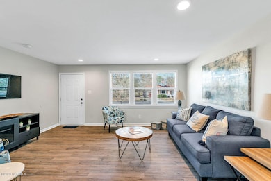 1205 Clifton Rd, Jacksonville, NC 28540 - photo 4