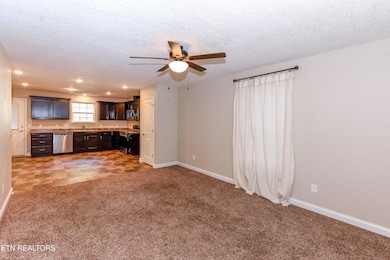 2201 Ridgecrest Dr, Maryville, TN 37803 - photo 3