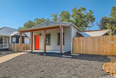 1008 Dawson St, San Antonio, TX 78202 - photo 3