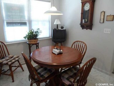 Other Eat-In Kitchen