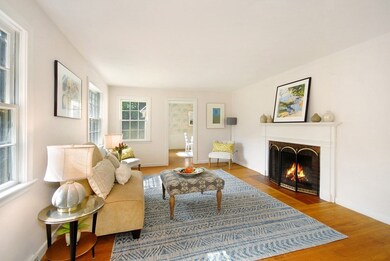 11 Sunnyside Ln, Lincoln, MA 01773 - photo 4