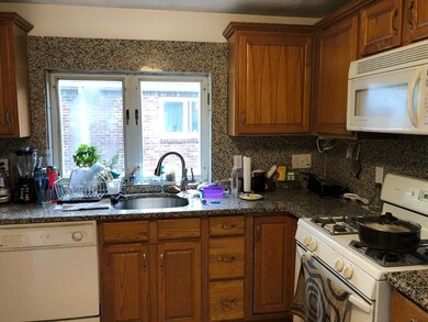 744 Boylston St unit 2, Chestnut Hill, MA 02467 - photo 2