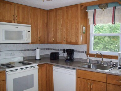 6 Greenlay St, Nashua, NH 03063 - photo 7