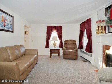 135 Beamis Ave, Cumberland, RI 02864 - photo 5