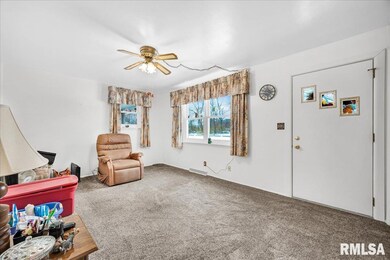 17518 N 2nd St, Chillicothe, IL 61523 - photo 2