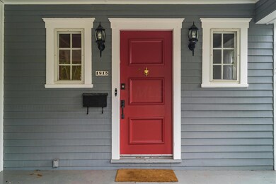 T 1815 E Oak St00079