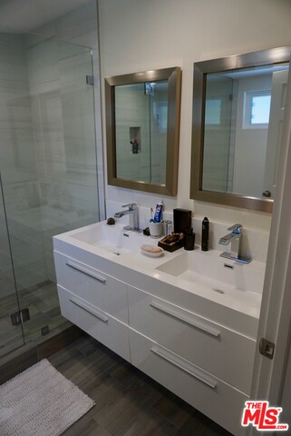 7833 Bothwell Rd unit A, Reseda, CA 91335 - photo 7