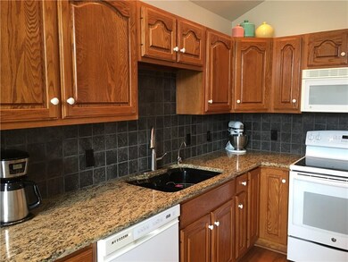 6040 E Meadow Ridge Rd, Columbus, IN 47203 - photo 6