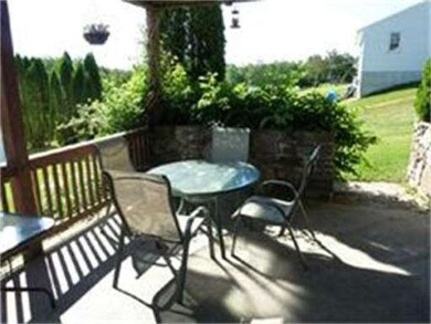 44 New Braintree Rd, North Brookfield, MA 01535 - photo 6