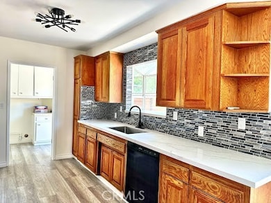 4874 Excelente Dr, Woodland Hills, CA 91364 - photo 4