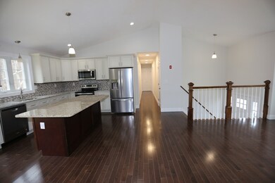 14 Wakefield Ave, Webster, MA 01570 - photo 4