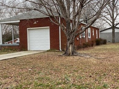 18725 S Nc Highway 109, Denton, NC 27239 - photo 3