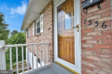 1336 S 11th St, Allentown, PA 18103 - photo 4
