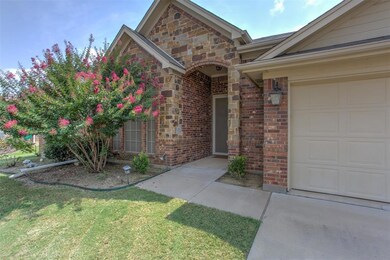 705 Alexandria Ln, Joshua, TX 76058 - photo 2