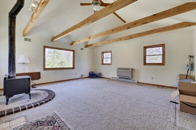 126 Meadow Ridge Acres Rd, Milford, PA 18337 - photo 4