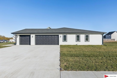 1205 S Lakewood St, Valley, NE 68064 - photo 2