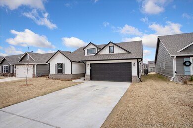 1924 E Winston St, Broken Arrow, OK 74011 - photo 2