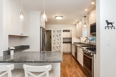 34 Linnet St, West Roxbury, MA 02132 - photo 6