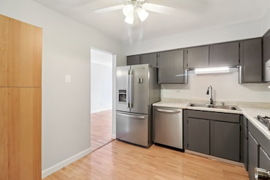 8872 Jody Ln unit 2E, Des Plaines, IL 60016 - photo 5