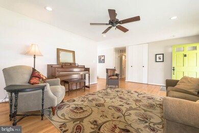 161 Springside Dr, Lutherville Timonium, MD 21093 - photo 4