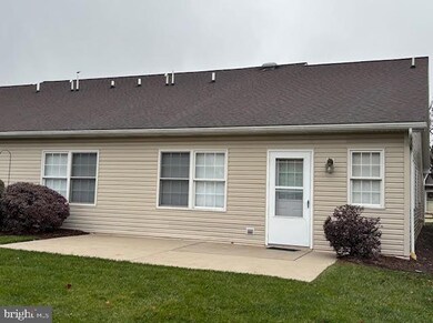 637 Northland Dr unit 74, Hanover, PA 17331 - photo 2