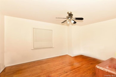 166-30 Gothic Dr, Jamaica, NY 11432 - photo 5