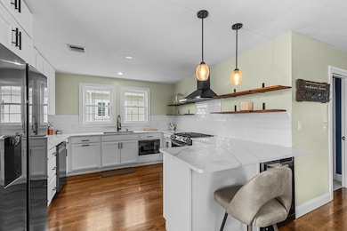 47 Oldfields Rd unit 2, Dorchester, MA 02121 - photo 4