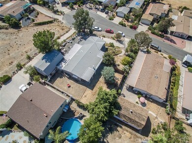 24391 Wagon Wheel Ln, Wildomar, CA 92595 - photo 3