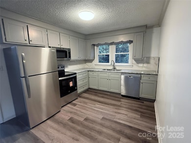 9225 Moores Chapel Rd, Charlotte, NC 28214 - photo 5