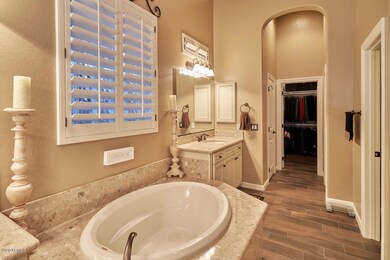 Night Master Bath3