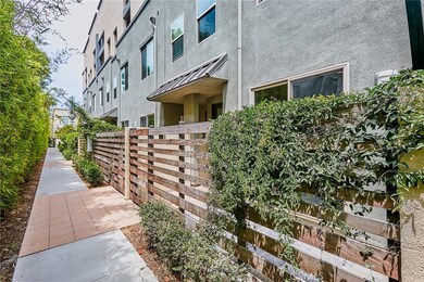 1510 W Artesia Square unit H, Gardena, CA 90248 - photo 2