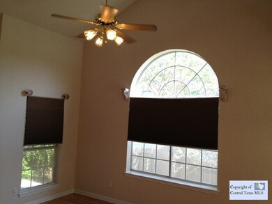 1911 Ramona Cir, San Marcos, TX 78666 - photo 3