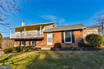 8199 Powder Ln, Zionsville, PA 18092 - photo 6
