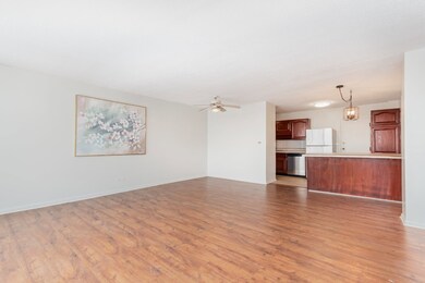 2201 S Highland Ave unit 4M, Lombard, IL 60148 - photo 4