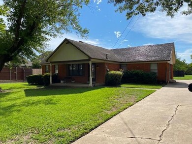 8632 Timber Dr, North Richland Hills, TX 76182 - photo 3