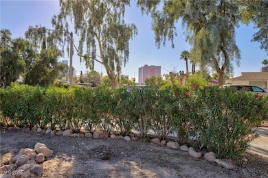1513 Bryn Mawr Ave, Las Vegas, NV 89102 - photo 3