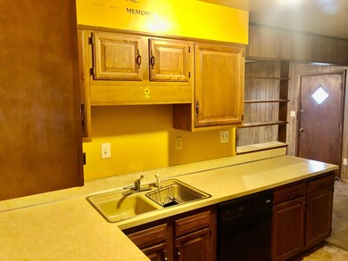 3814 Elbern Ave, Columbus, OH 43213 - photo 4