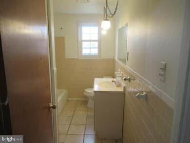 1164 Foxwood Ln, Essex, MD 21221 - photo 6