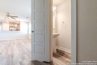 622 Abigail Aly, San Antonio, TX 78253 - photo 5