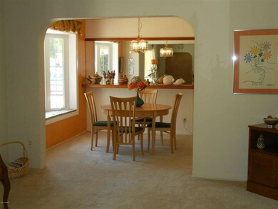 Dining Room w/Bay Window