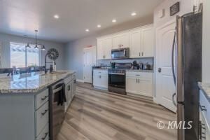 665 E Shelter Cove, Big Water, UT 84741 - photo 5