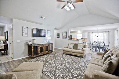 2 Netherton Ln, Bella Vista, AR 72715 - photo 3