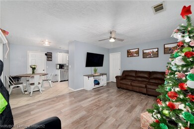 904 S Caddo St, Muldrow, OK 74948 - photo 7